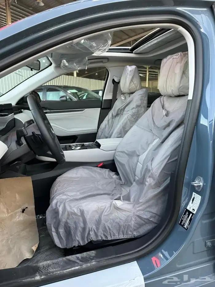 interior frontRight