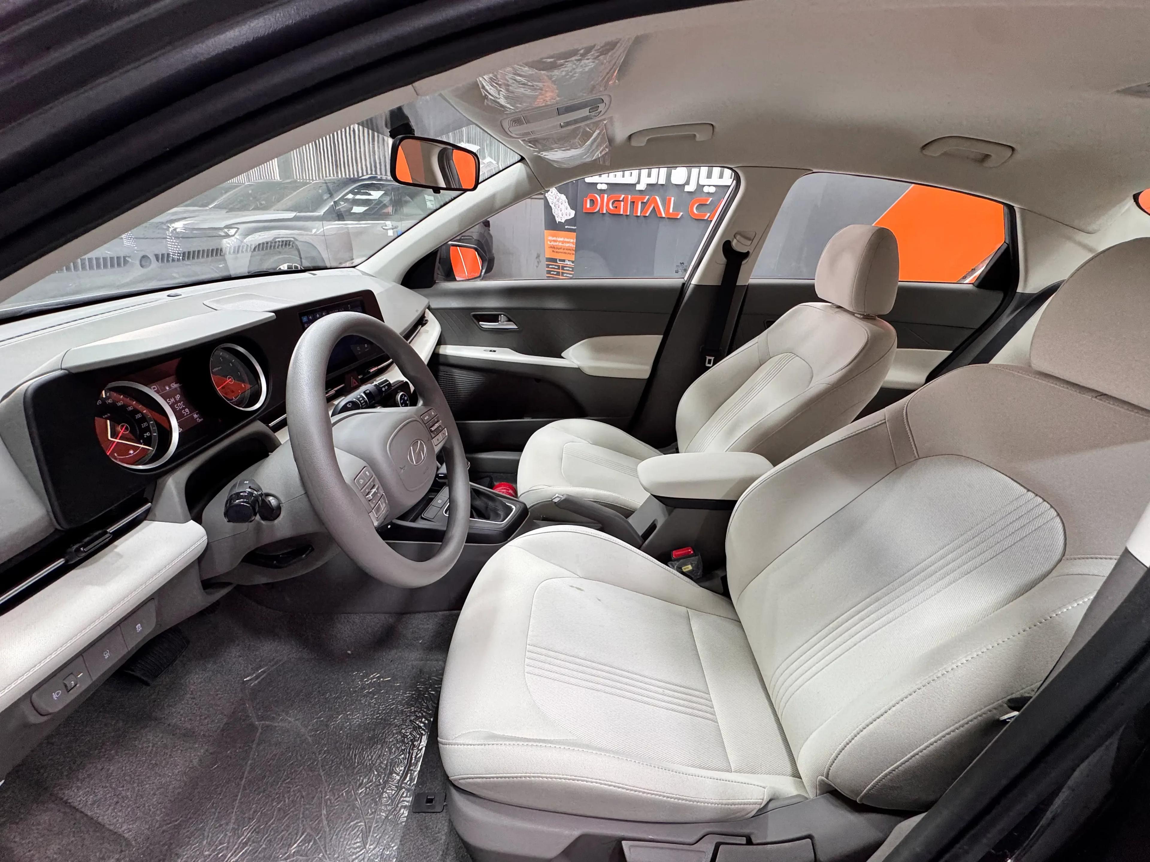 interior image_0