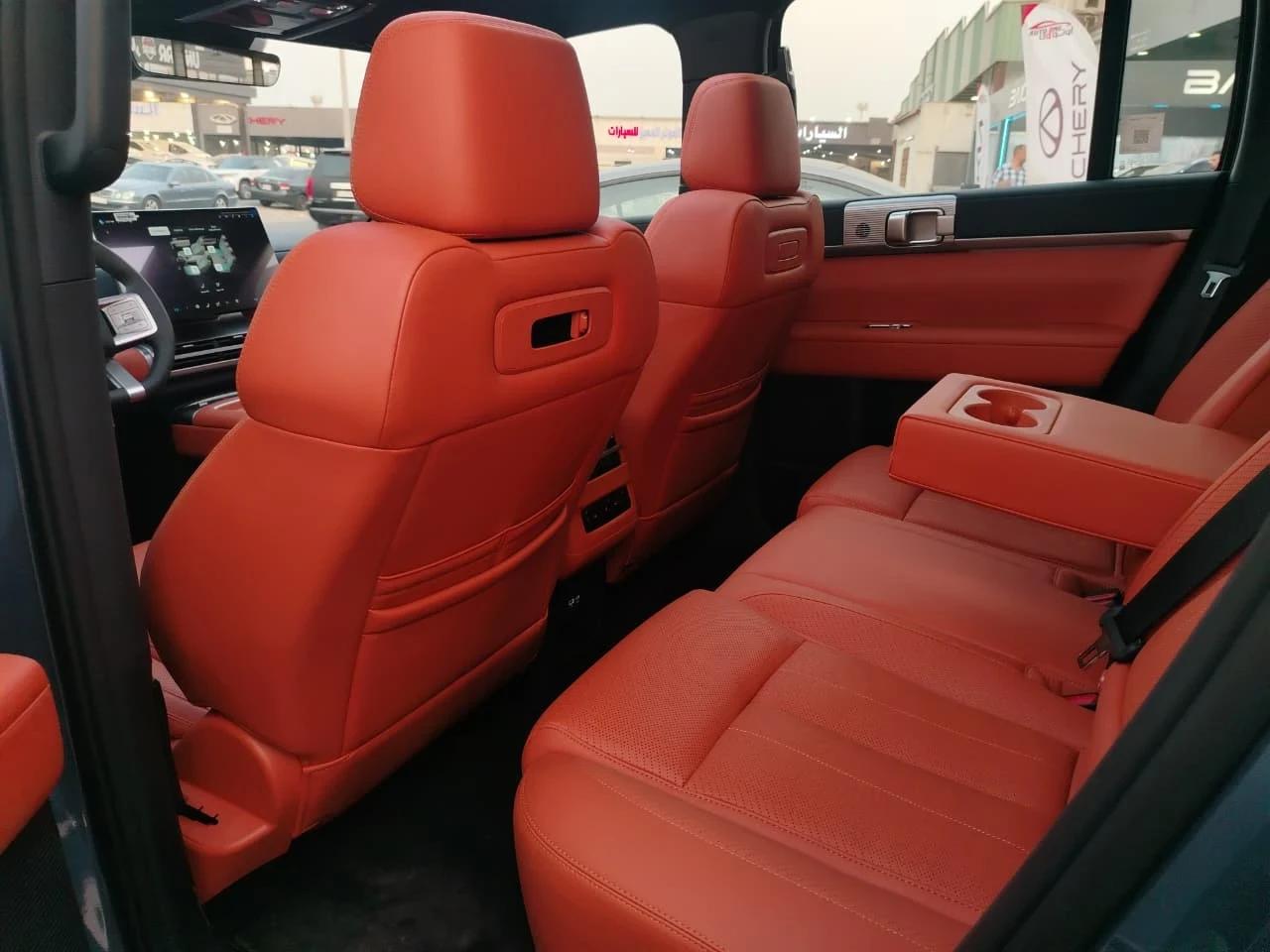 interior image_1